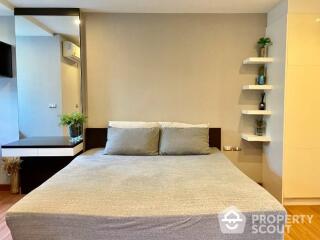 1-BR Condo at Tree Condo Sukhumvit 42 Condominium near BTS Phra Khanong