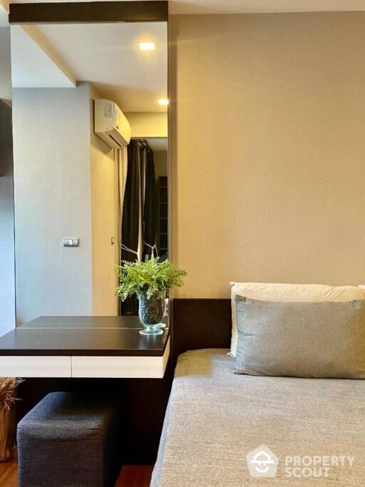 1-BR Condo at Tree Condo Sukhumvit 42 Condominium near BTS Phra Khanong