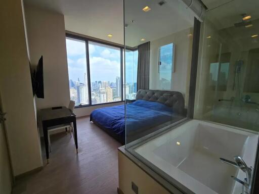 The Esse Asoke 2 bedroom condo for rent