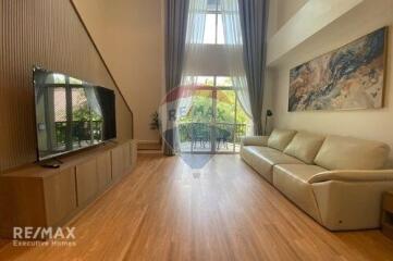 Modern 2 Bed Condo for Rent near BTS Phrompong on Phetchaburi Road