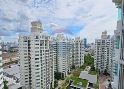 Luxurious Condo at Supalai Wellington, 18 Mins Walk to MRT Thailand Cultural Centre