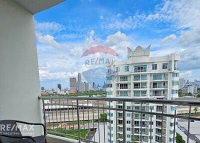 Luxurious Condo at Supalai Wellington, 18 Mins Walk to MRT Thailand Cultural Centre