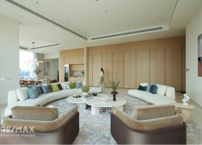 Luxurious Penthouse at Scope Langsuan - A Definition of Sophisticated Living