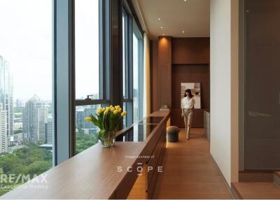 Luxurious Penthouse at Scope Langsuan - A Definition of Sophisticated Living