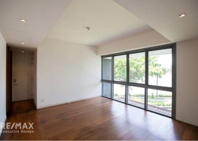 Luxurious 542m² Condo in Central Bangkok - Prime Location, Modern Amenities, Spectacular Views