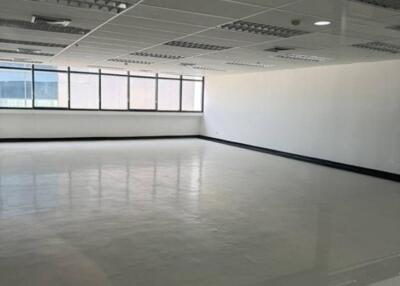 Premium Office Space for Sale in Phyathai