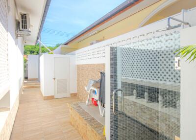 Central Modernised Pool Villa Hua Hin Soi 94