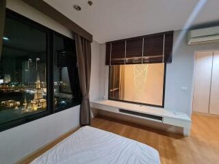 Bedroom with city view