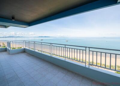 3 Bed Condo For Sale In Jomtien - Lumpini Park Beach Jomtien