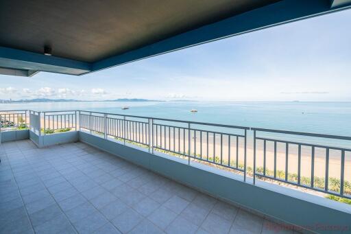 3 Bed Condo For Sale In Jomtien - Lumpini Park Beach Jomtien