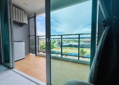 Condo for sale studio 30.89 m² in Whale Marina Condo, Pattaya