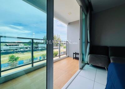 Condo for sale studio 30.89 m² in Whale Marina Condo, Pattaya