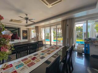 House For sale 5 bedroom 260 m² with land 736 m² in Palm Oasis, Pattaya