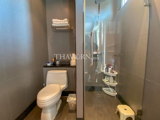 บ้าน ขาย 5 ห้องนอน 260 ตร.ม. ที่ดิน 736 m² ใน  Palm Oasis, Pattaya