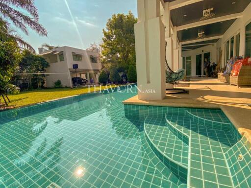 House For sale 5 bedroom 260 m² with land 736 m² in Palm Oasis, Pattaya