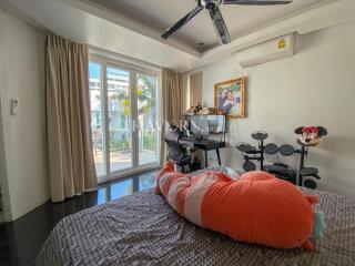 บ้าน ขาย 5 ห้องนอน 260 ตร.ม. ที่ดิน 736 m² ใน  Palm Oasis, Pattaya