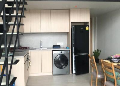 1-BR Condo at The Lofts Silom near BTS Surasak (ID 513439)