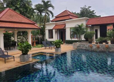 Luxurious Pool Villa For Sale in Sai Taan, Phuket