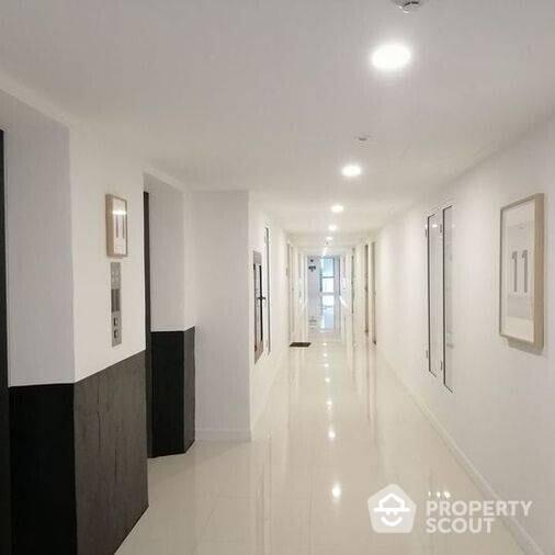 1-BR Condo at 38 Mansion Condominium 38 near BTS Ekkamai