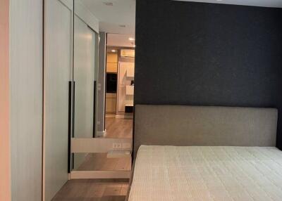 1-BR Condo at The Room Sukhumvit 40 near BTS Thong Lor