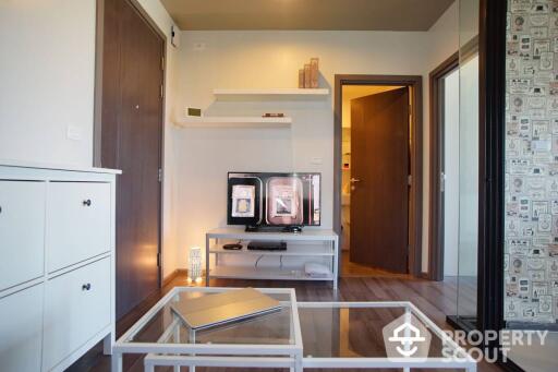 1-BR Condo at The Base Park East Sukhumvit 77 near BTS On Nut