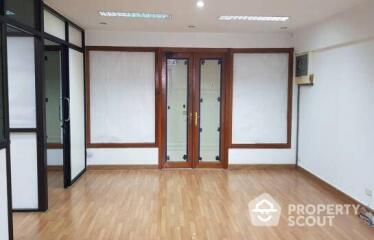 2-BR Condo near BTS Ari