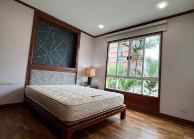 2-BR Condo at The Bangkok Sukhumvit 43 Condominium near BTS Phrom Phong