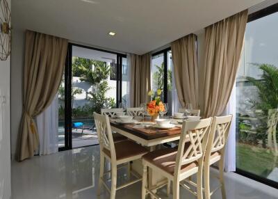 New 3 Bedroom House In Laguna Park 2