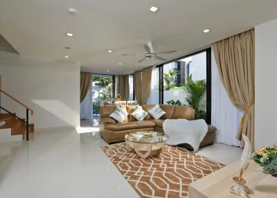 New 3 Bedroom House In Laguna Park 2