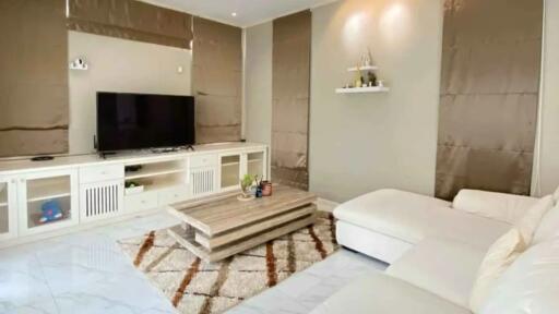 Beautifully Furnished Single House In Ao Yon