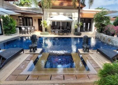 Beautiful 4 Bedroom Villa For Sale in Sai Taan, Phuket