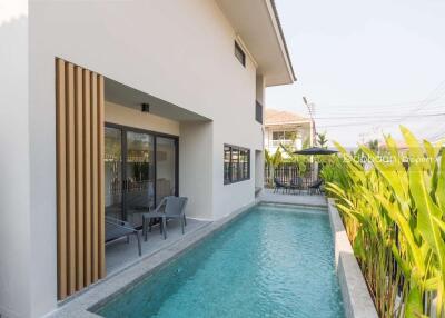 Two-story single house with 4 bedrooms and 4 bathrooms, located in the Hang Dong area, close to Kad Farang.