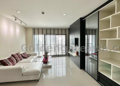 2 Bedrooms Condo on high floor at Noble Remix - Sukhumvit 36