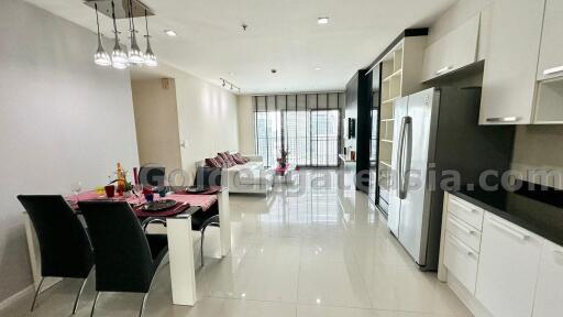 2 Bedrooms Condo on high floor at Noble Remix - Sukhumvit 36