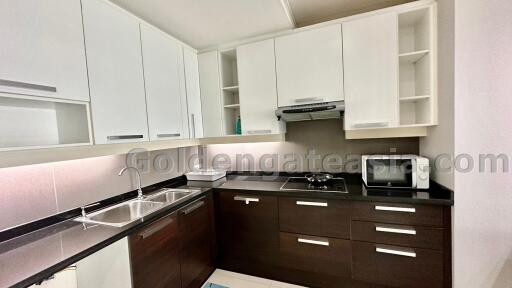 2 Bedrooms Condo on high floor at Noble Remix - Sukhumvit 36