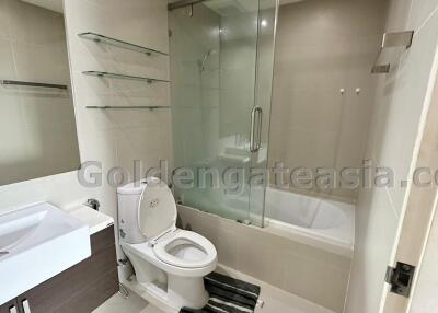 2 Bedrooms Condo on high floor at Noble Remix - Sukhumvit 36