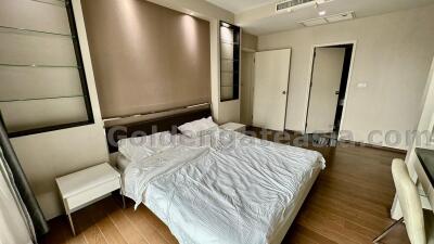 2 Bedrooms Condo on high floor at Noble Remix - Sukhumvit 36