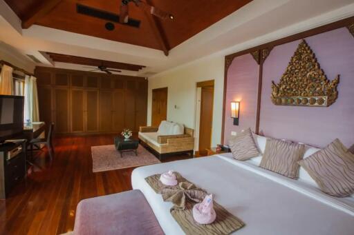 6 Bedroom Villa For Sale In Lakewood Hills, Layan, Phuket