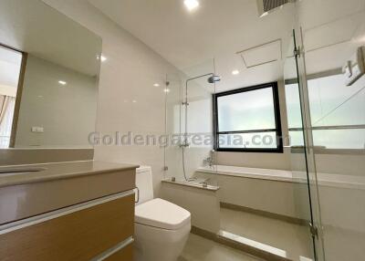 3 Bedrooms Modern Furnished Apartment - Sukhumvit, Asok BTS