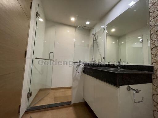 3 Bedrooms Modern Furnished Apartment - Sukhumvit, Asok BTS