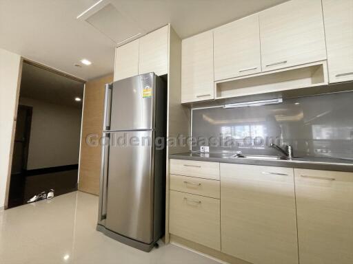 3 Bedrooms Modern Furnished Apartment - Sukhumvit, Asok BTS