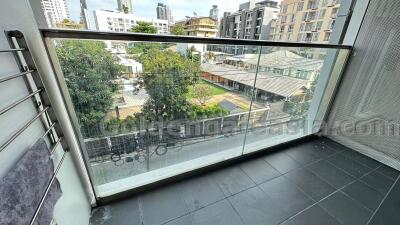 1 Bedroom Furnished Condo with Balcony, Via 49 - Sukhumvit 49