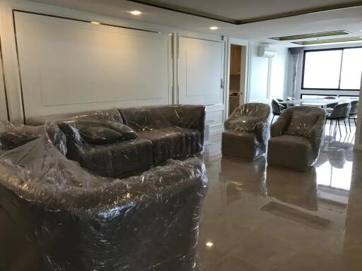 President Park 3 bedroom renovated condo for sale