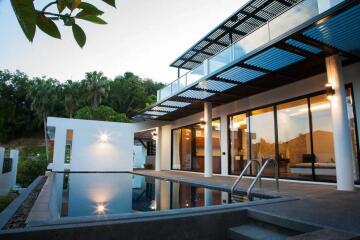 3 Bedroom Pool Villa For Sale In Loch Palm