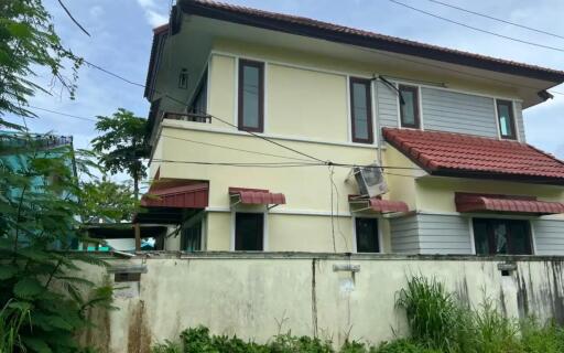 3 Bedroom Fixer-Upper Stand Alone Villa on Pasak 8