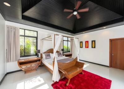 4 Bedroom Resale Pool Villa at Bua Sawan, on Pasak 12