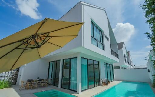 4-Bed Regent Phase 2 Villa in Cherngtalay - 10-12% ROI Projected