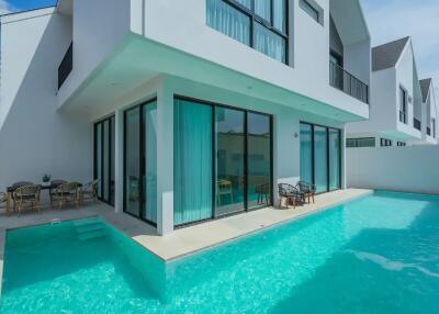 4-Bed Regent Phase 2 Villa in Cherngtalay - 10-12% ROI Projected