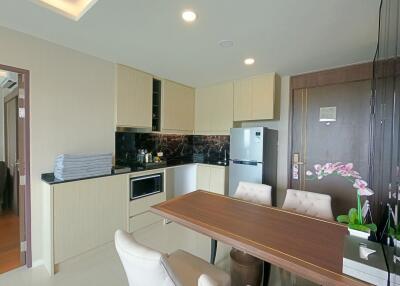 Foreign Freehold Sea View 2-Bed Condo for Sale in Mida Grande, Surin