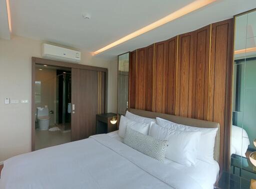 Foreign Freehold Sea View 2-Bed Condo for Sale in Mida Grande, Surin